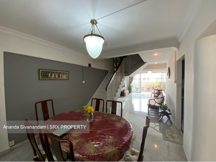 Blk 533 Hougang Avenue 6 (Hougang), HDB Executive #533545351